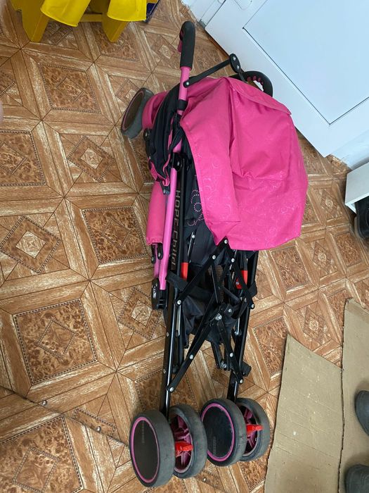 Хорошая детская коляска