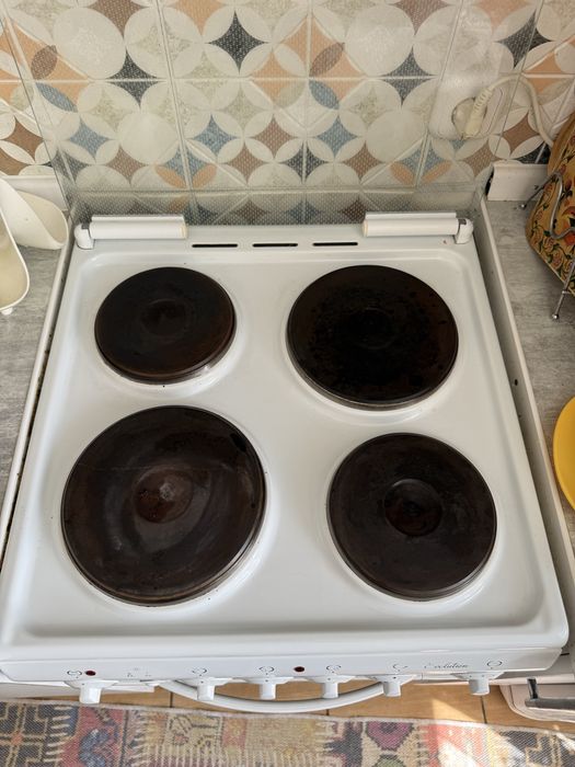 Продам кухонную плиту