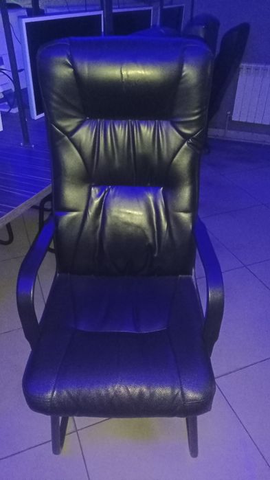 Продам мебель для компьютерного клуба !!!