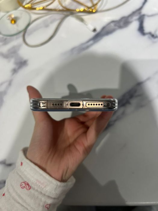 Продам айфон 16 про 512гб