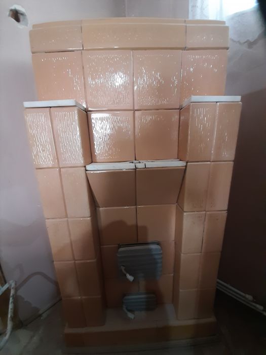 Vând sobă de teracotă