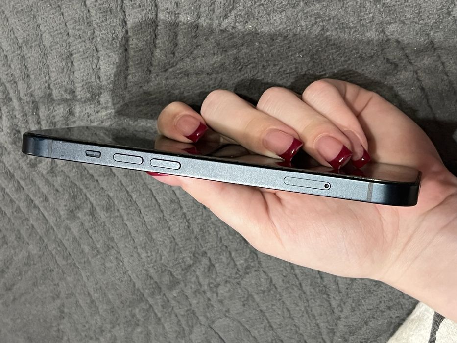 iPhone 13 с гарантией 128гб