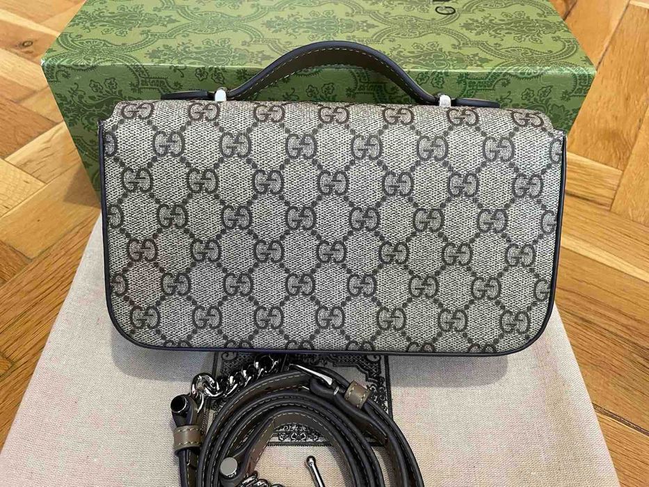 Дамска Малка Чанта Gucci Гучи Petite Щампован Canvas Сребърно GG лого