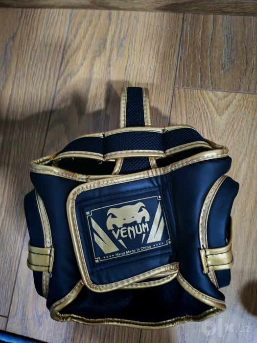 Боксёрский шлем Venum