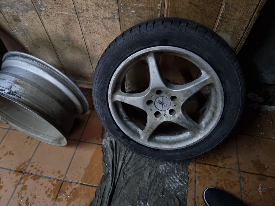 Продам шины Nokian Hakka Blue