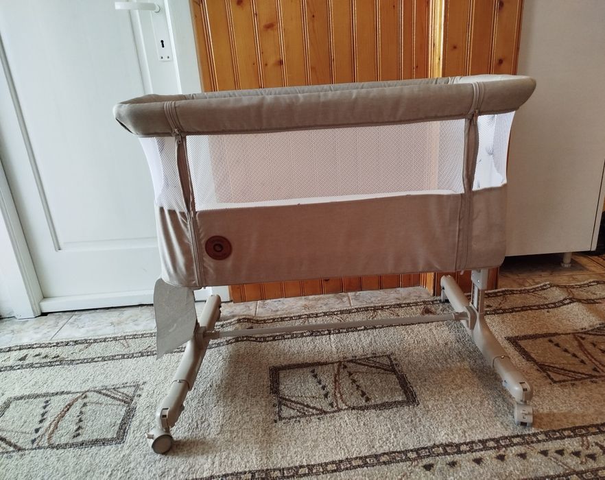 Vând pătuț co-sleeper Lionelo Aurora