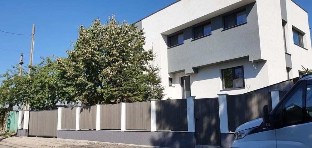 Garduri din sipca tip jaluzea