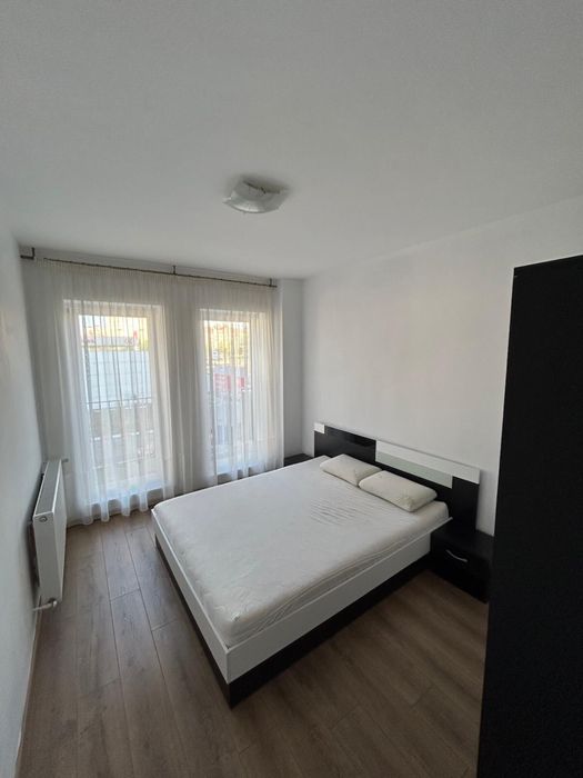 Inchiriez apartament 3 camere