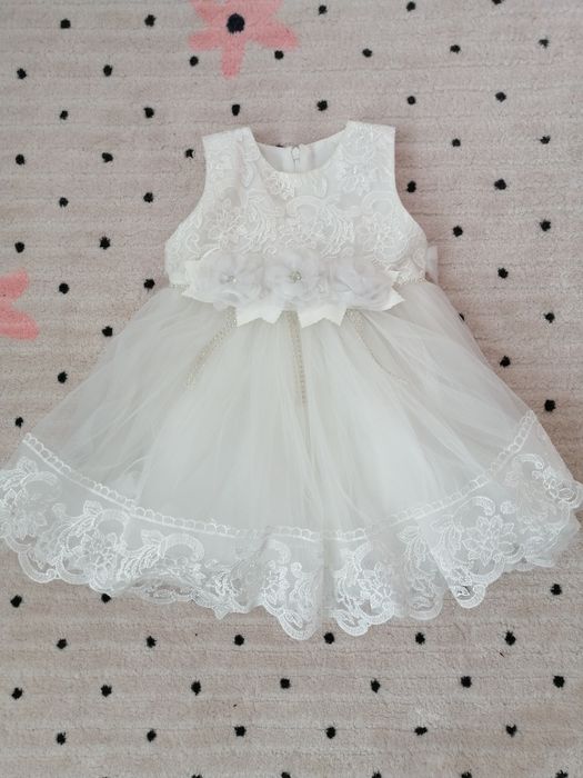 Рокли и яке за момиче