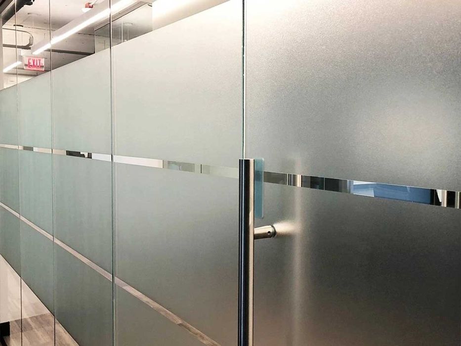 Тонировка Окон Перегородок Матовая Зеркальная Пленка Тонирование Логот