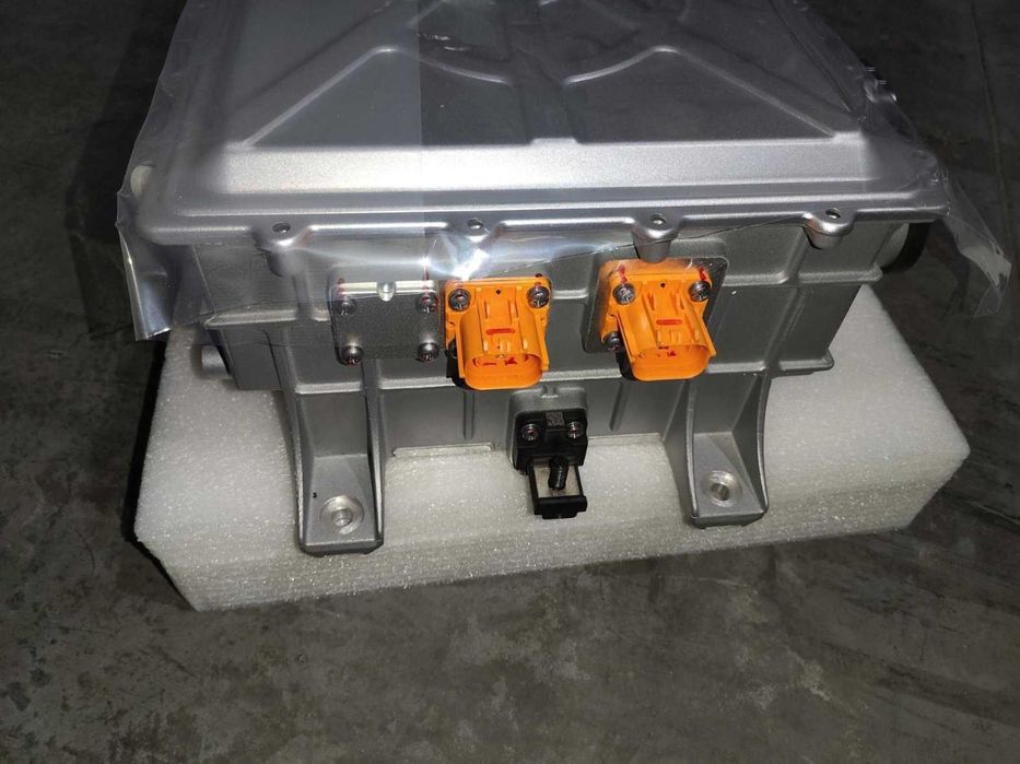 Инвертор на BYD HAN ev 610km