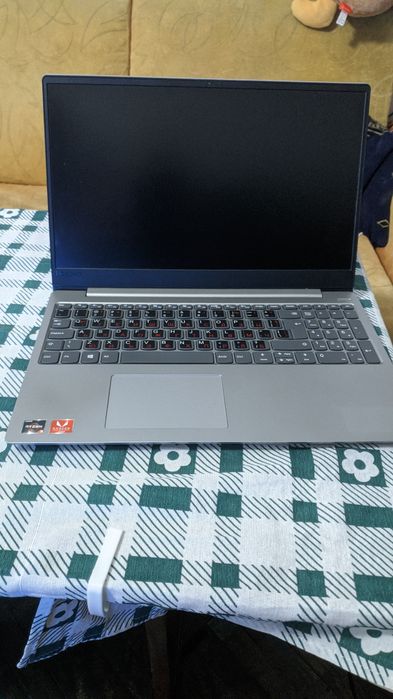 Лаптоп Lenovo 330s цял или на части