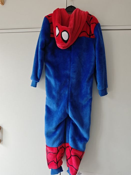 Поларен гащеризон на Спайдърмен