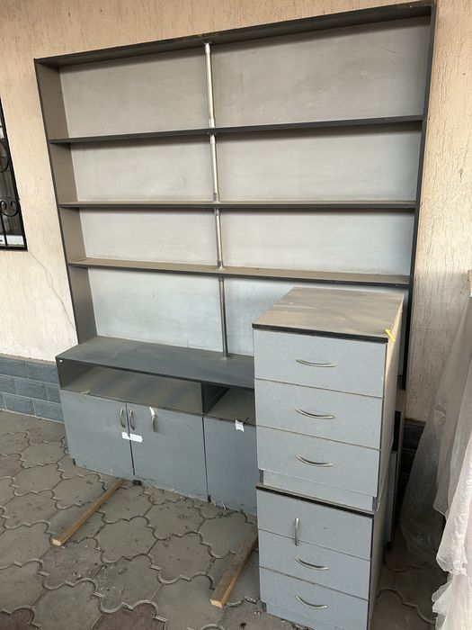 Ветрина деревянный