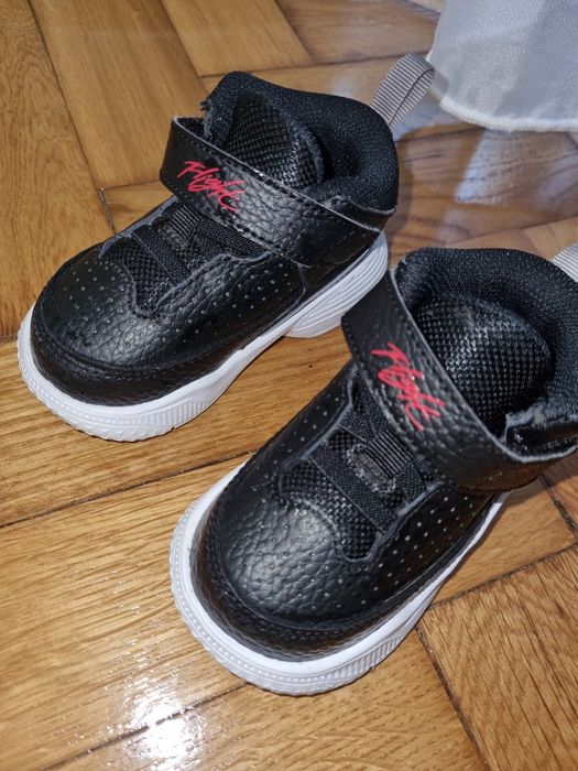 Jordan impecabili marimea 21