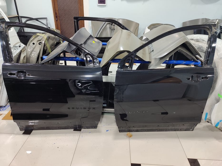 Equinox bakavoy 190$. arqa kapot oldi morda eshik