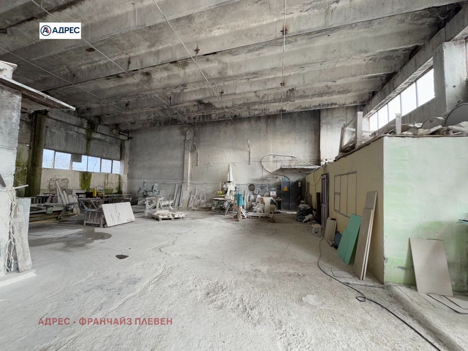 Продава се Склад в Мездра - 352 кв.м за 464 €/кв.м - Снимка #2