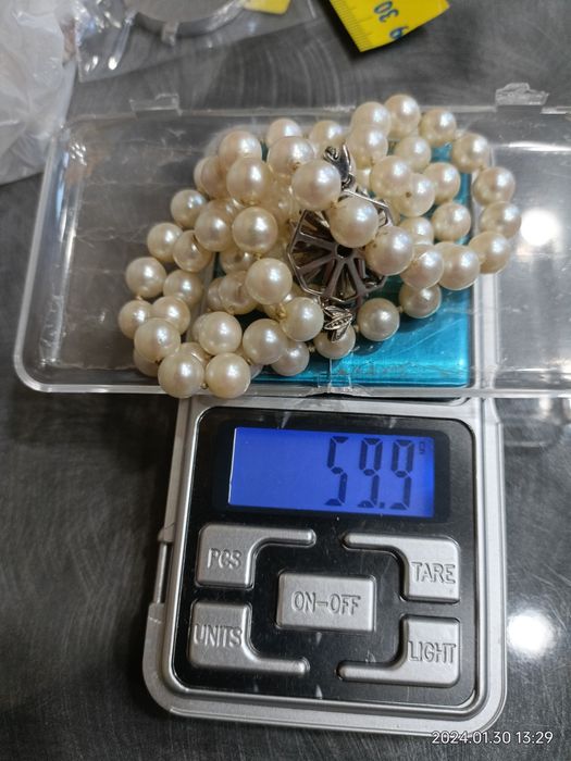 Vind colier din perle Akoya cu închizătoare din aur 14kt