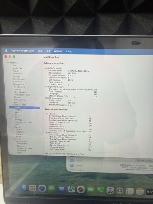 Macbook pro m1 8GB 256GB
