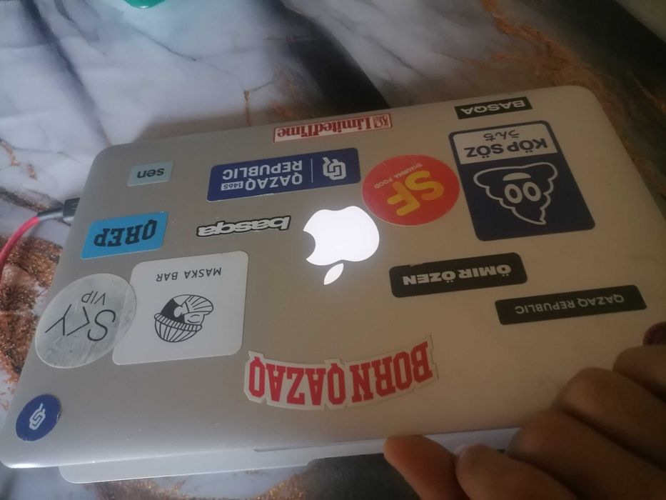 Продам за 25тыс MacBook 2011