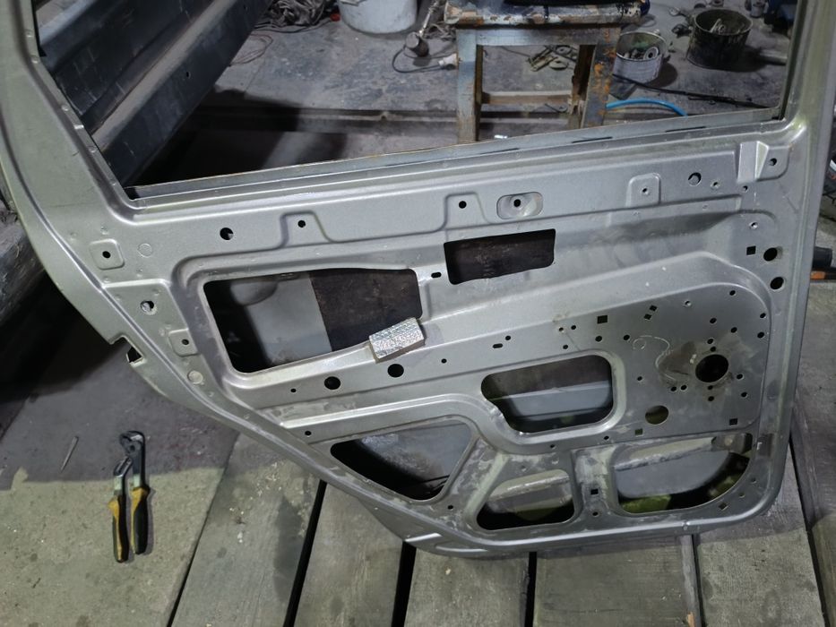 дверь от гранты.