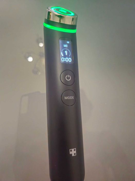 AGE-R booster pro за лице