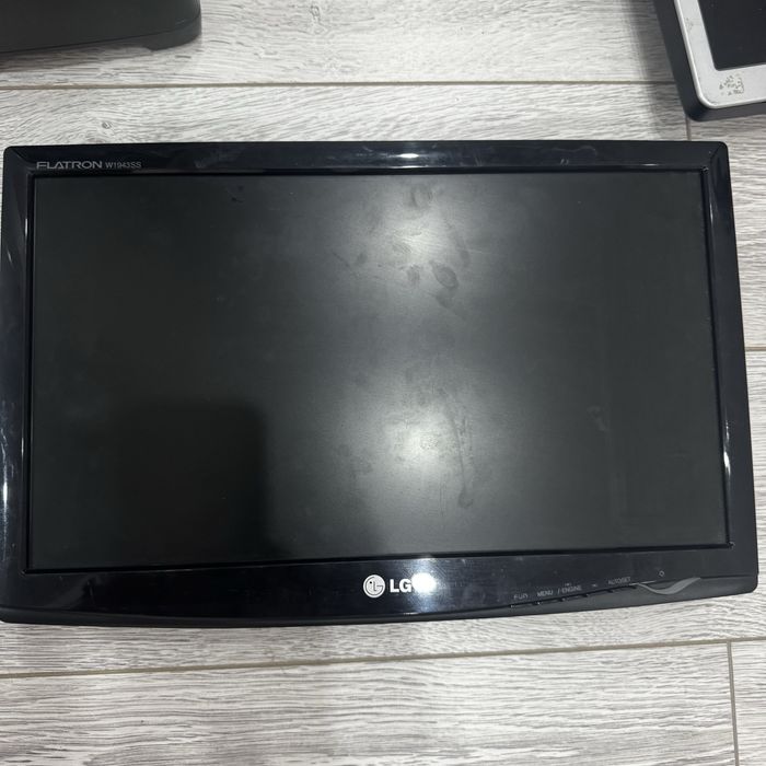 Продам мониторы рабочие