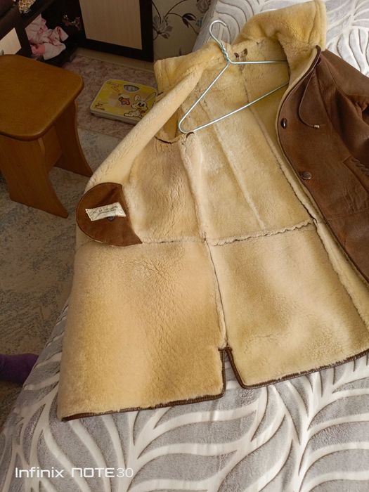 Продам дубленку мех цигеика