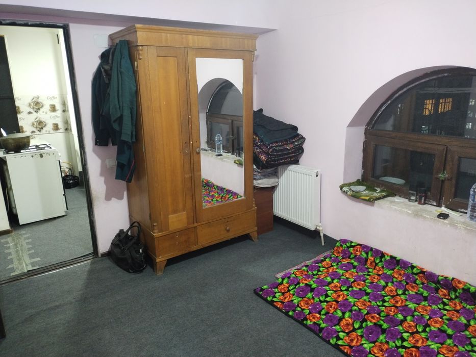 Ijaraga sheriklikka odam olamiz akuratniy turishga faqat