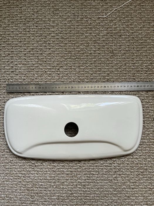 Крыжка от бочка унитаза