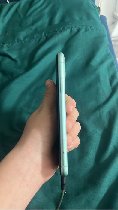 айфон 11 сатылады