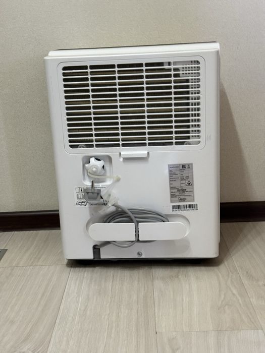 Продажа осушителя воздуха Midea 65кв (MDDP-30DEN7)