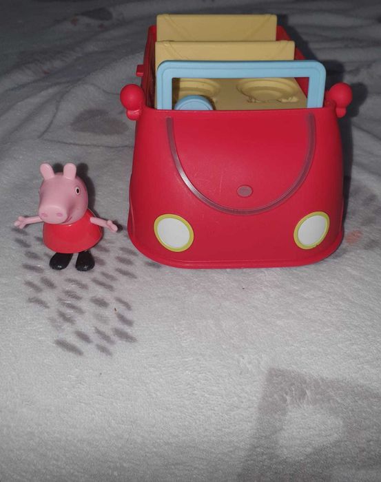 Masinuta cântă, Pepa este detașabilă