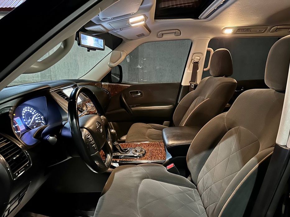 Продается Nissan patrol 2019 года пробег 89.000 4литровый