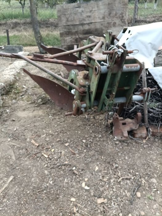 Plug de arat de vinzare