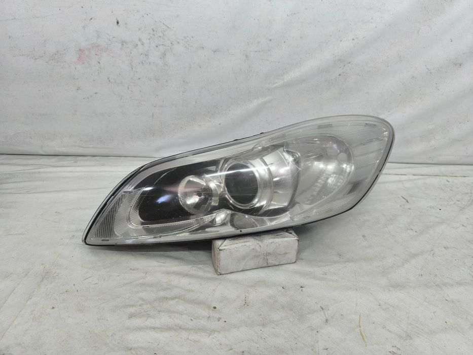 Far stanga xenon Volvo C30 facelift dupa 2008