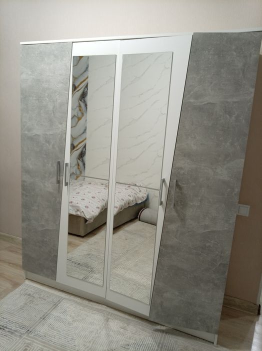 Продам шкаф 4 дверный 160*220