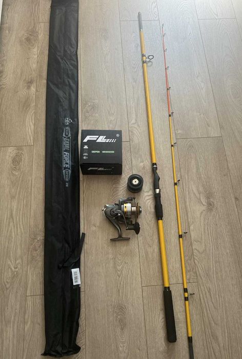 Set pescuit la dunare / rauri 1 lanseta echipata cu mulineta si fir