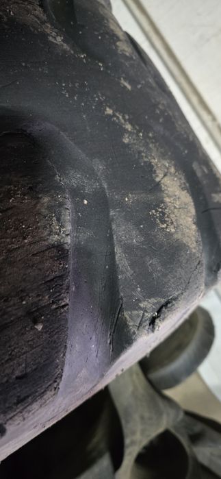 Шины погрузчика 17.5-R25