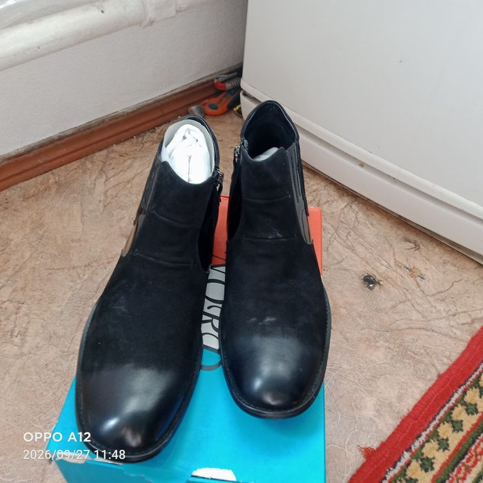 Продам демесезонные ботинки