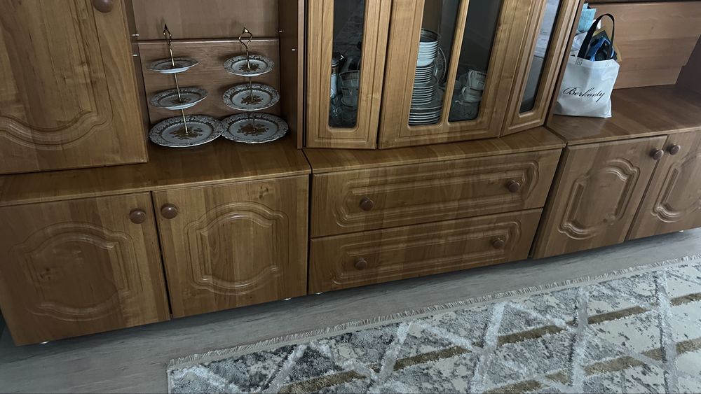 Продам гарнитур для гостинной