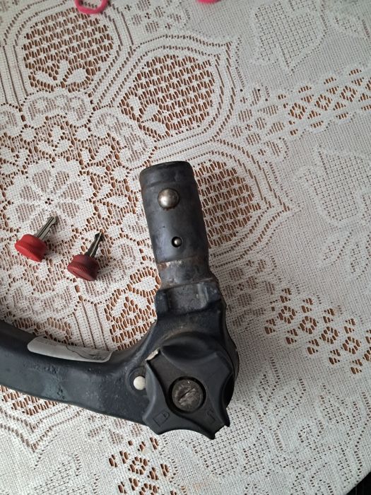 Vând cui remorcare audi a4b6