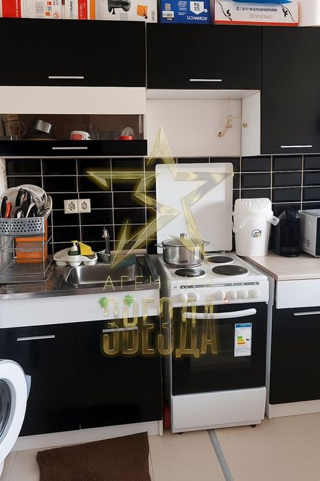 Дава се под наем Двустаен апартамент в Пловдив, Южен - 65 кв.м за 373.83 € - Снимка #2