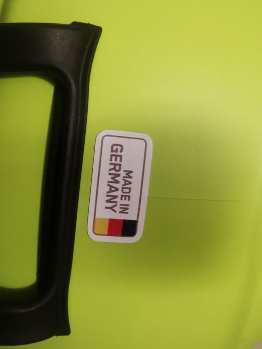 Casca schi UVEX, 52-55 cm, fabricata in Germania