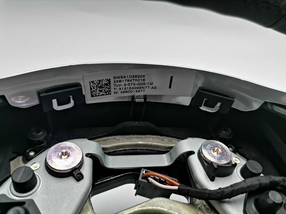 Нов M Sport волан G05 BMW G30 G31 G06 G15 G01 X5 X6 G07 Вибрация Пера