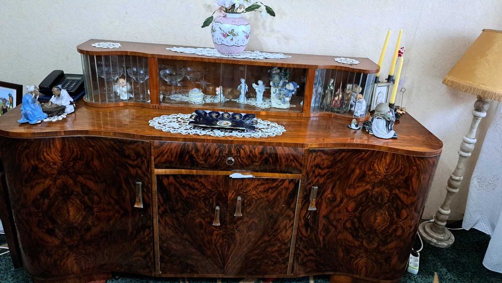 Vand mobila sufragerie vintage