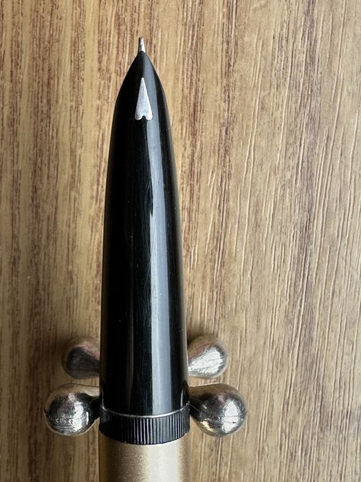 Stilou chinezesc White Feather