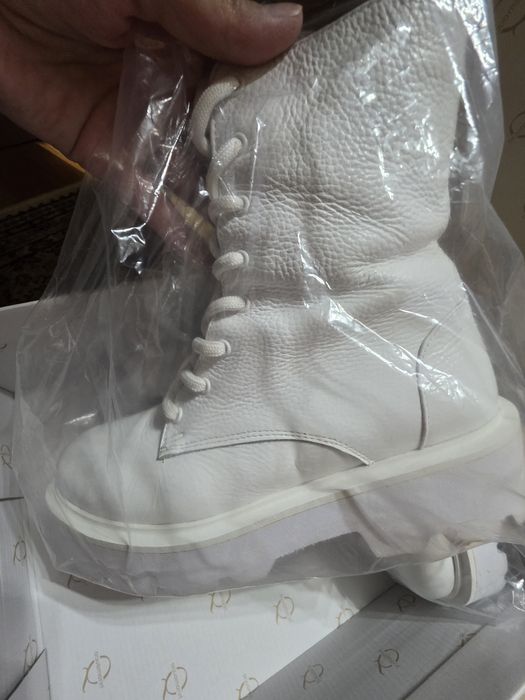 Сапоги белые кожаные