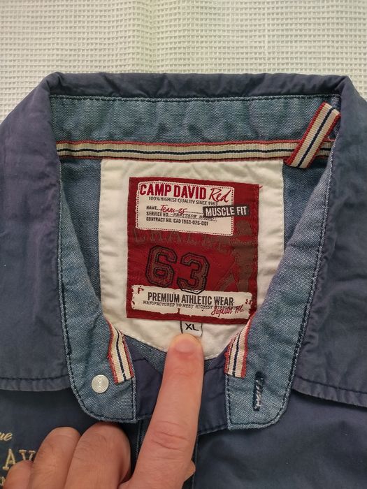 XL. Camp David. Cămașă.