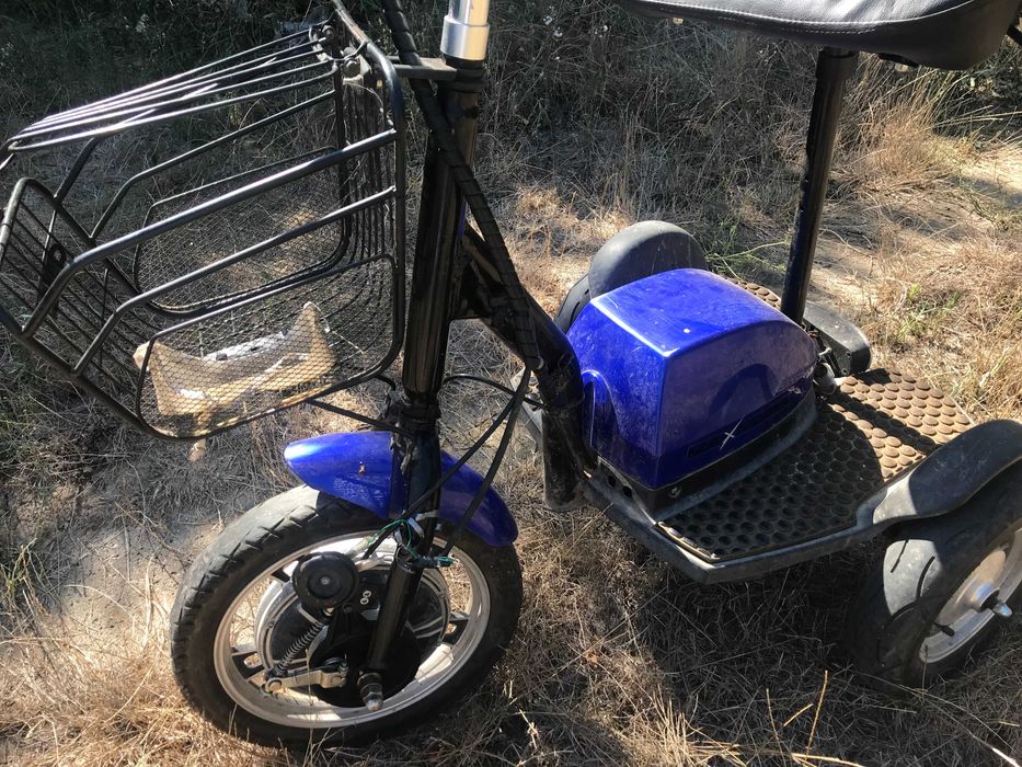 Продавам триколка в идеално състояние